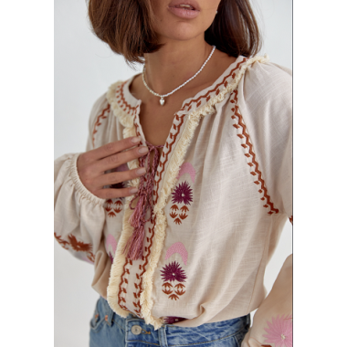 Сорочка вишита 44 S з бахромою, кремового кольору		